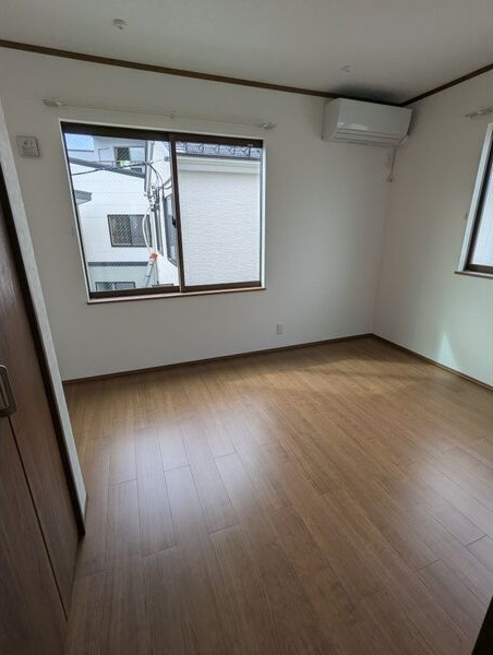 MEZY本町
