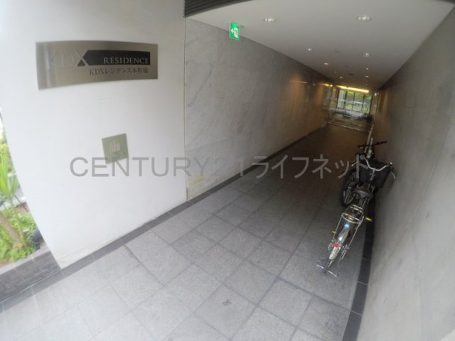 【エントランス】 | KDXレジデンス本町橋