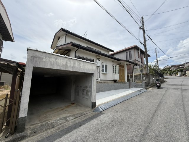三郷町城山台戸建