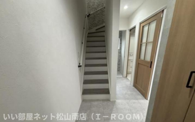【玄関】 | キャトルセゾン道後