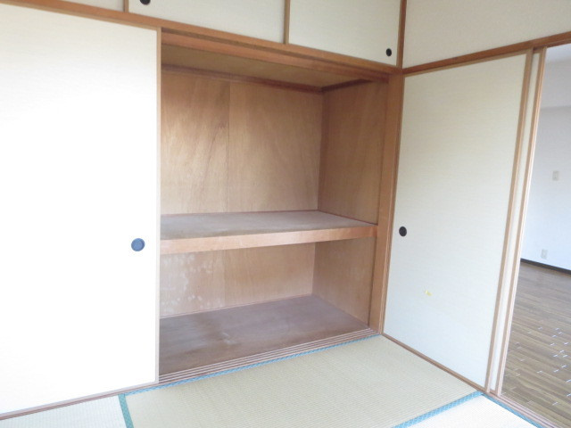 サンシャイン鶴見緑地の収納