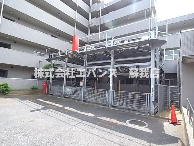 【駐車場】 | シャトーイノハナ | 駐車スペースもあります