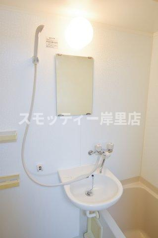 キャピタル住之江公園の洗面所