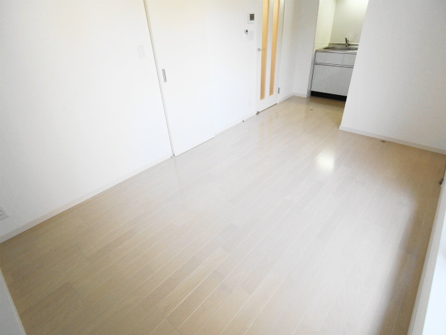 Grandtic Orange llの居間・リビング