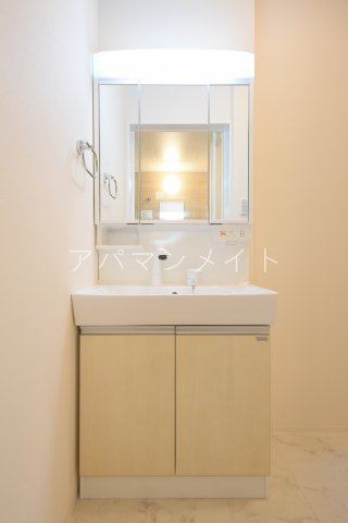 【洗面所】 | シャワー付き洗面台