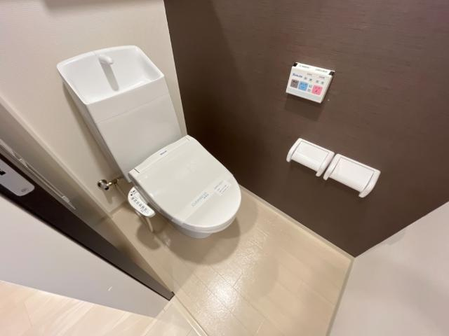 FLATSTELLAR隅の浜のトイレ|シャワー付トイレ