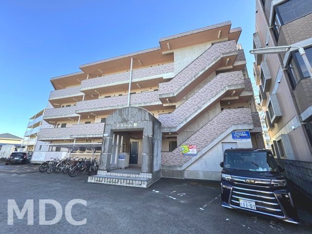 ドリームカンの駐車場