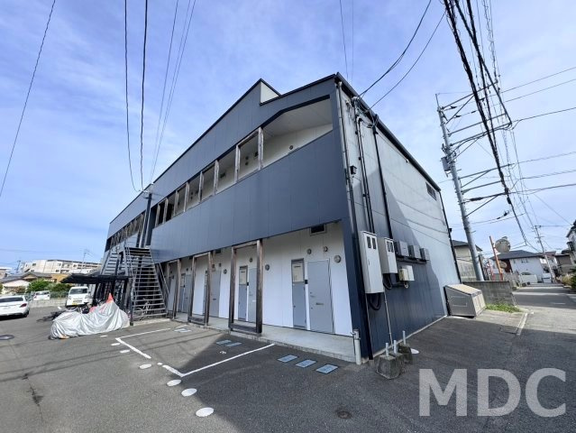 ピーススクエア住吉Aの駐車場