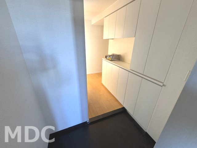 幸町シュンレジデンスの玄関