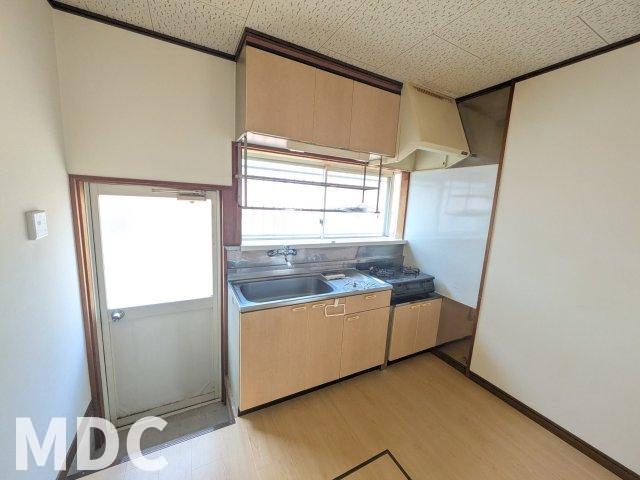 三木戸建のキッチン