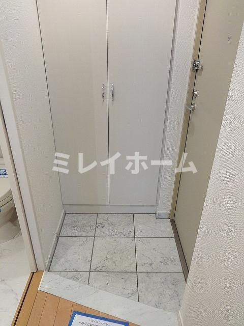 ステージグランデ田園調布の玄関