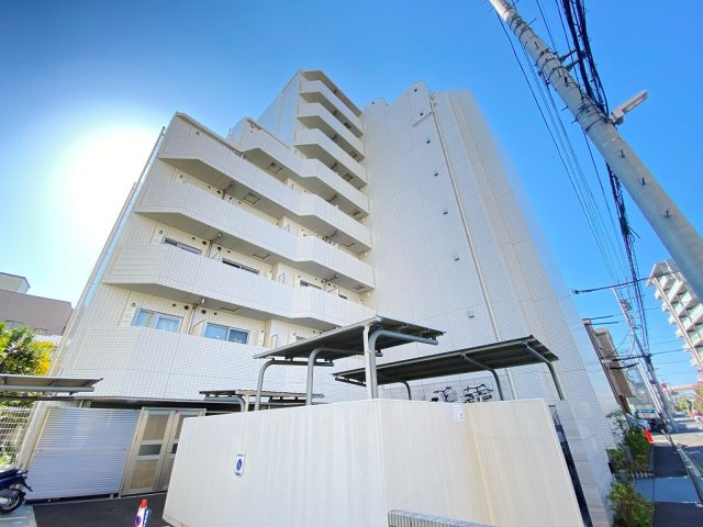 クレヴィスタ北綾瀬の外観|きれいな外観です
