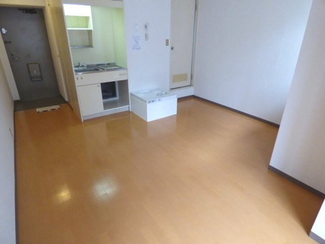 朝日三番町プラザの洋室|広々とした洋室です
