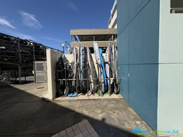 シーサイドコート湘南海岸公園のその他共用部分|サーファーにうれしいボード置き場