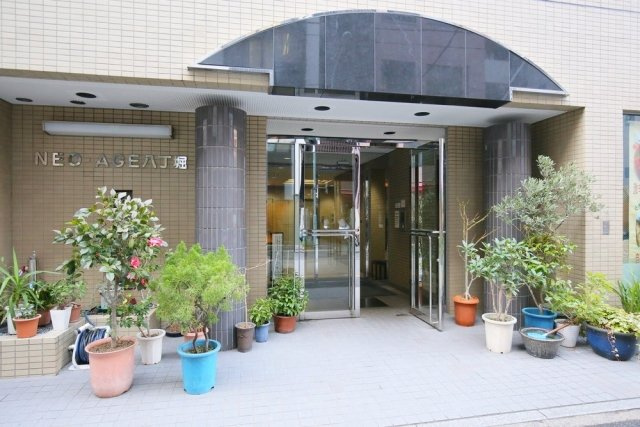 ネオアージュ八丁堀のエントランス|落ち着いたエントランスです