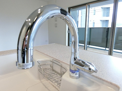 【設備】 | サンズガラリエ倉敷駅西 | 浄水器内蔵タッチレス水栓