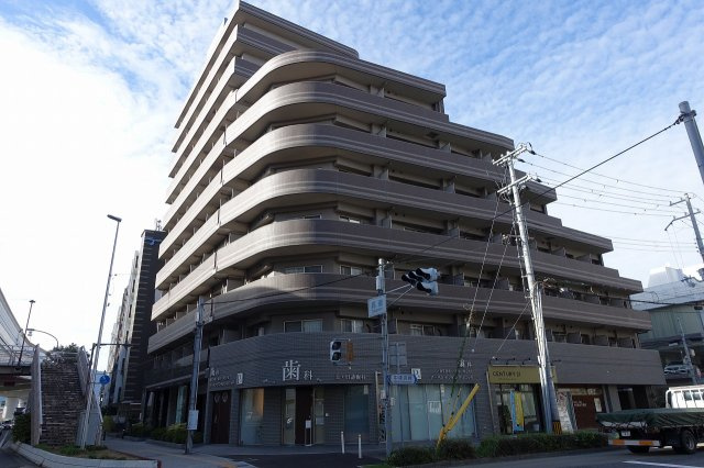 アーバングリーン甲子園の外観