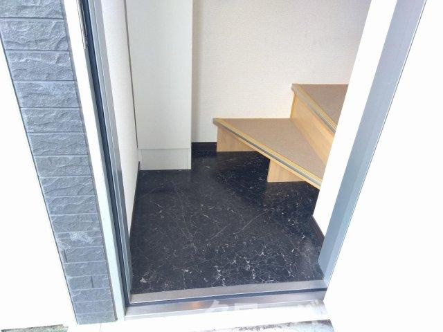 レオネクストＧｒｏｏｖｅｒⅡの玄関