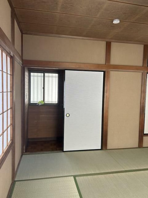 【居間・リビング】 | 貸戸建　富士見市諏訪１丁目 | 使いやすい居間です