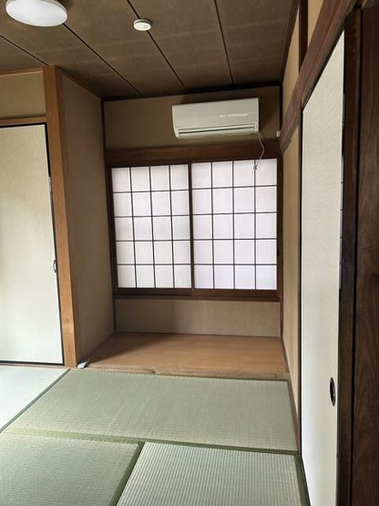 【居間・リビング】 | 貸戸建　富士見市諏訪１丁目 | ゆったりとした居間です