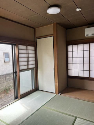 【居間・リビング】 | 貸戸建　富士見市諏訪１丁目 | ゆったり過ごせる居間です