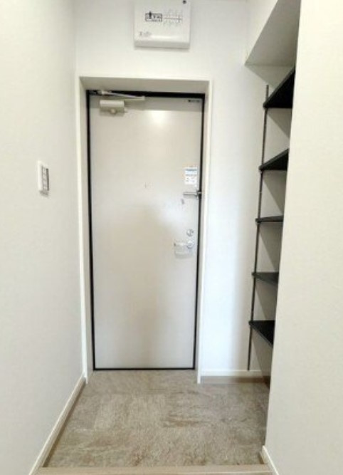 MELDIA春日部の玄関