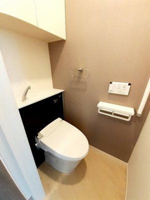 【トイレ】 | カーサヴェルデ | 清潔感のあるトイレです