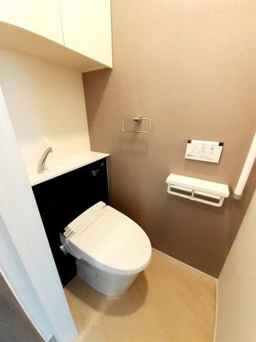 【トイレ】 | カーサヴェルデ | 清潔感のあるトイレです