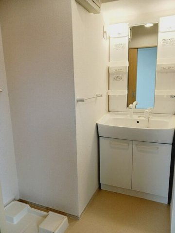 【洗面所】 | ビエント旭が丘 | 広い洗面スペース