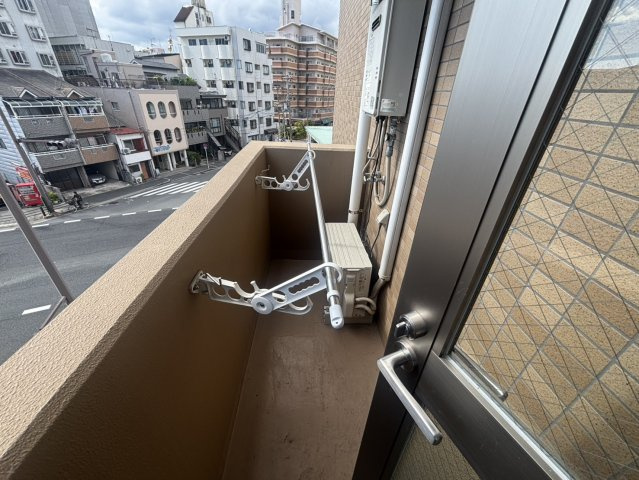 【バルコニー】