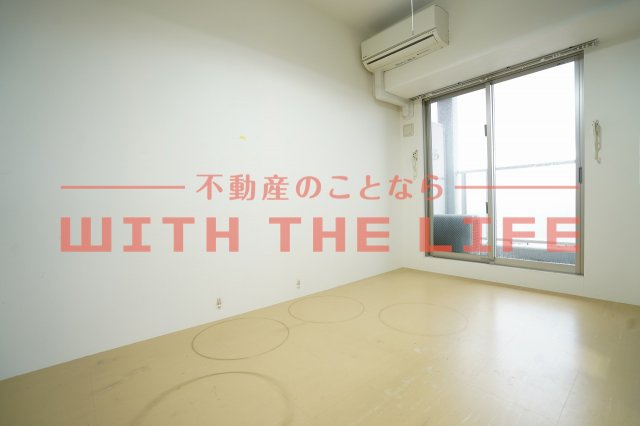 Mark Avenue Tower(マークアベニュータワークルメ)久留米 No.99の洋室|落ち着いた色調の洋室です