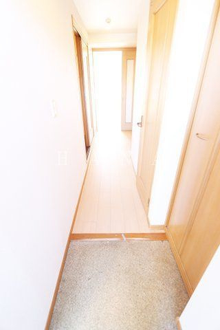 レジデンス・ファインの玄関|※反転タイプの参考写真です