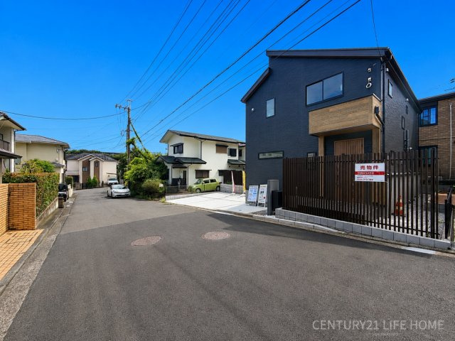 【前面道路含む現地写真】 | 東急田園都市線「青葉台」新築戸建て | 前面道路含む現地写真です