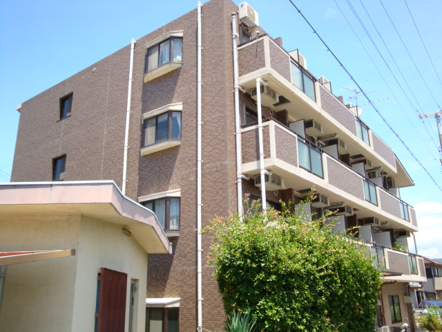 リアライズ逆瀬川