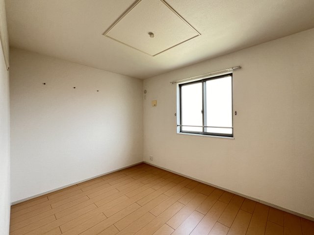 ルーエ・Ｓの洋室|北洋室６帖