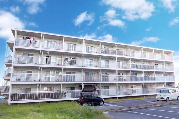 ビレッジハウス共和1号棟の外観|物件の外観です