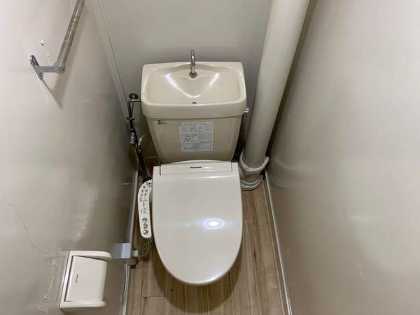 ビレッジハウス共和1号棟のトイレ|ビレッジハウスの同一物件・同一タイプの間取りの写真です