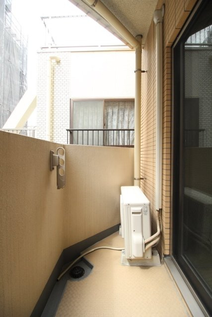 リクレイシア蒲田のバルコニー|開放的で明るい空間を演出してくれるバルコニーです