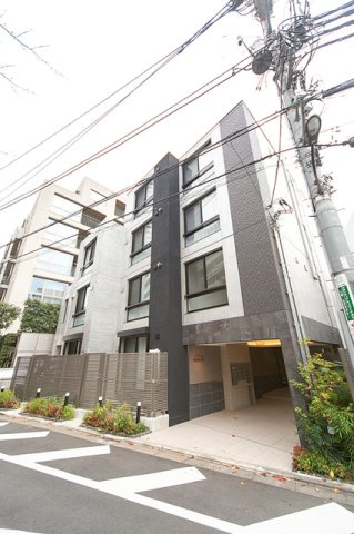 レジデンス市谷仲之町の外観|落ち着いた雰囲気の外観です