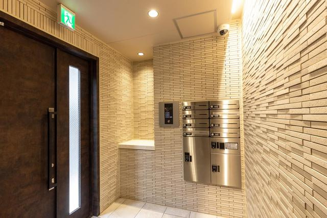 ＳＱＵＡＲＥ市谷河田町ｈｉｌｌｓｉｄｅのエントランス|ゆとりのあるエントランスです