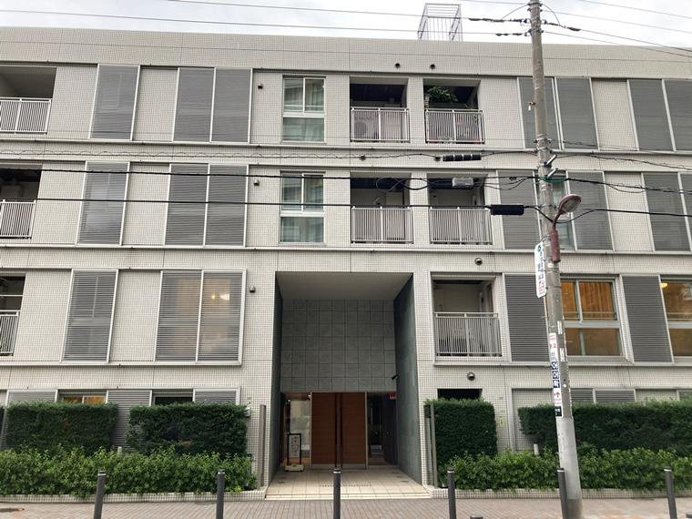 プラウドジェム市ヶ谷の外観|外観もきれいです