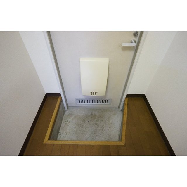 ケー・アトールの玄関|別部屋の写真
