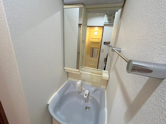 第5アローズ新大阪の洗面所