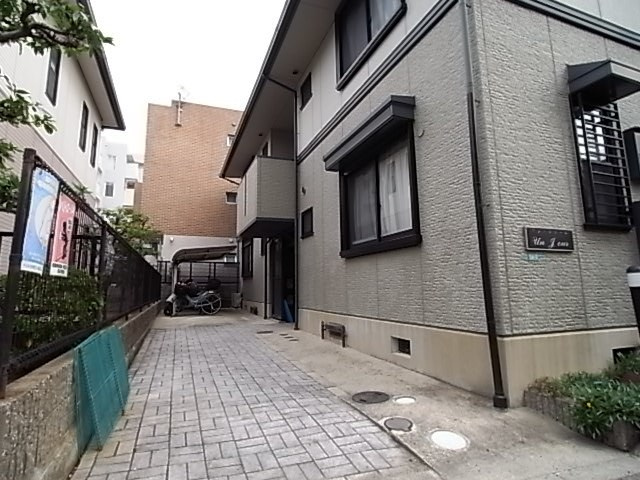 アンジュールの外観