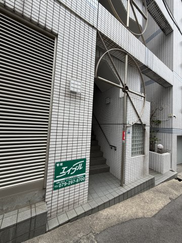 Epta神戸祇園のエントランス