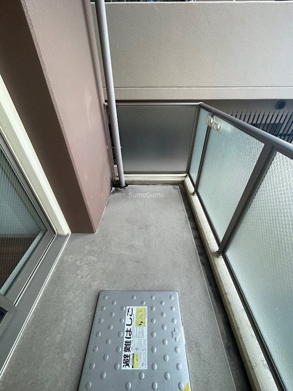 クローバー・ビュー上本町のバルコニー