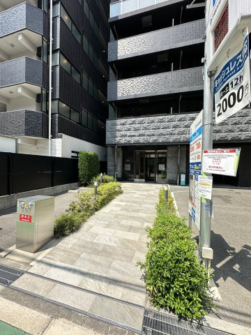 プレサンス梅田東クォーレのエントランス