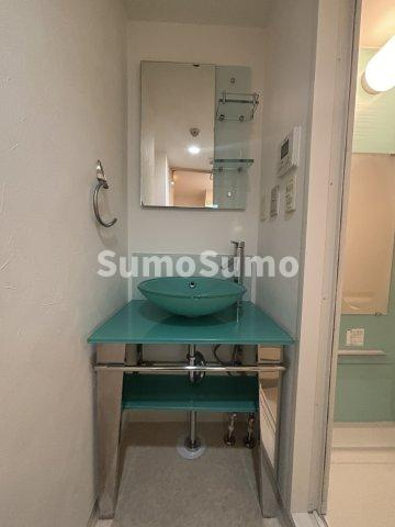 セレニテ難波西の洗面所