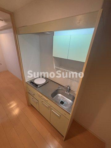 セレニテ難波西のキッチン