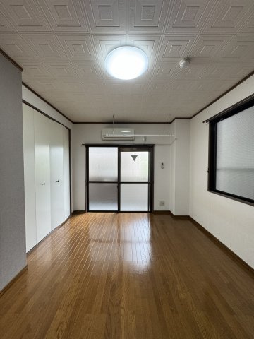 アイリス兵庫の洋室